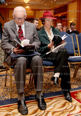 Warszawa. Promocja ksiazki Kazimierza Marcinkiewicza,...