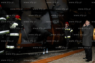 Sopot. W niedziele ok. godz 17 wybuchl pozar w klubie...