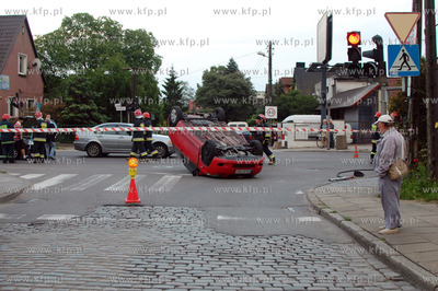 Gdansk. Wypadek na ul. Kolobrzeskiej. Ok. godz. 20.00...