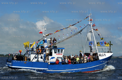 Morska Pielgrzymka Rybakow na lodziach na odpust sw....