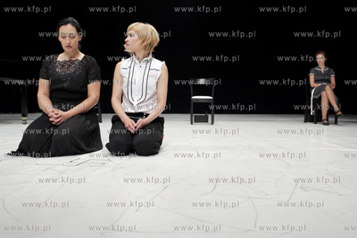 Gdansk. Teatr Wybrzeze. Prapremiera powiesci Marius...