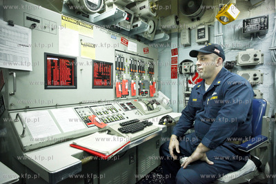 Zatoka Gdanska. Okret Marynarki Wojennej USA, USS RAMAGE...