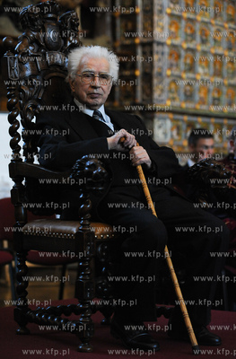 Gdansk. Dwor Artusa. Wreczenie Medali sw. Wojciecha...