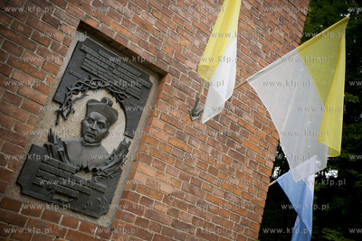 Uroczystosc odsloniecia dwoch tablic pamiatkowych na...