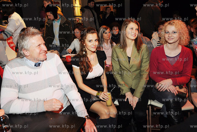 WOSP w Gdyni8. Licytacja zlotego serduszka, ktore od...