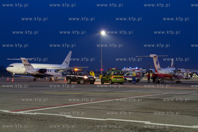 Gdansk, Rebiechowo. Nz. Widok na plyte postojowa dla...