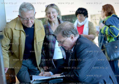 Muzeum Miasta Gdyni. Promocja ksiazki pt. Gdynia Zachod...