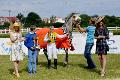 Wyscigi konne na sopockim Hipodromie. 17.07.2016 fot....