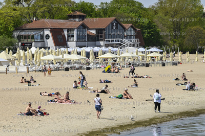 Sopot. Molo, plaza i Plac Przyjaciol Sopotu. Rekordowa...