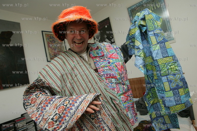 Pawel Konnak Konjo przygotowuje sie do zimy, wyciagnal...