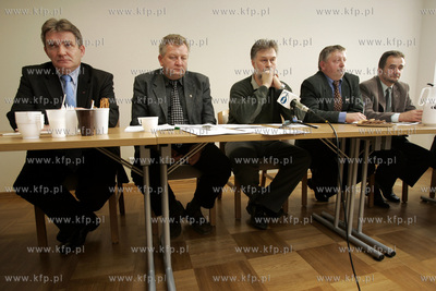 Gdansk, budynek Solidarnosci. Konferencja prasowa przedstawicieli...