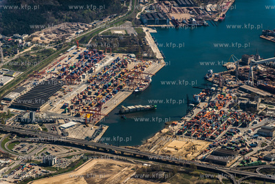 Gdynia, terminal kontenerowy BCT Baltycki Terminal...