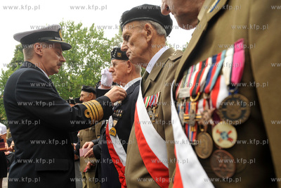 Uroczyste obchody 65. rocznicy zakonczenia II wojny...