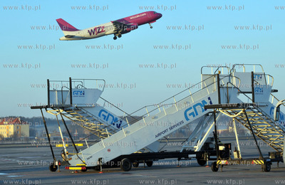 Pierwszy dzien funkcjonowania nowego terminalu T2 gdańskiego...