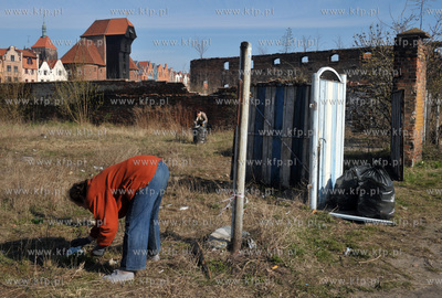 Prace porzadkowe na polnocnej czesci Wyspy Spichrzow...
