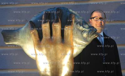 Gdansk, ul. Szeroka. Gdanska Galeria Guntera Grassa...