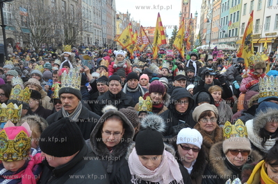Orszak Trzech Kroli przeszedl ulicami Gdanska. 06.01.2015...