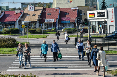 Gdańsk Chełm. Przejście dla pieszych na skrzyżowaniu...