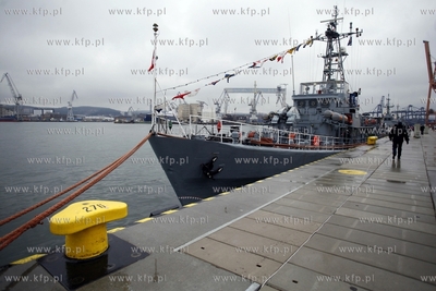 Port Wojenny w Gdyni Oksywiu. Dni Otwarte Koszar -...