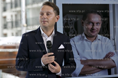 Restauracja hotelu Szafarnia w Gdańsku. Prezentacja...