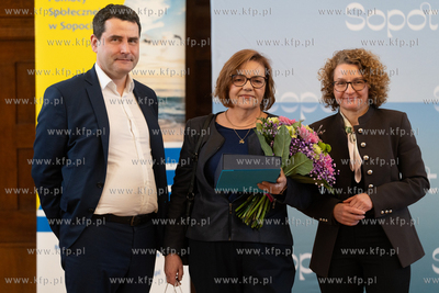 Najlepszy Opiekun / Opiekunka roku 2005 - Nagroda Prezydenta...