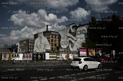 Berlin stolica Niemiec. Nz. Budynki w dzielnicy Kreuzberg....
