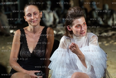 Gdańsk, Teatr Wybrzeże. Próba medialna spektaklu...