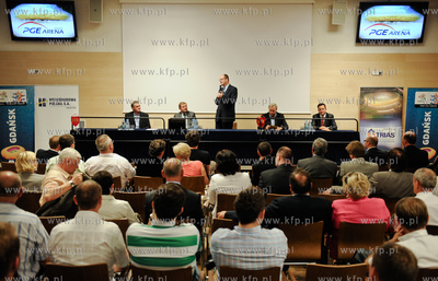 Gdansk. PGE Arena. Uroczyste wreczenie pozwolenia na...