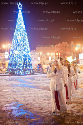 Sopot. Plac Przyjaciol Sopotu. Tradycyjny Orszak sw....