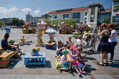 Sopot. Plac Przyjaciol Sopotu. Akcja plenerowa pt....