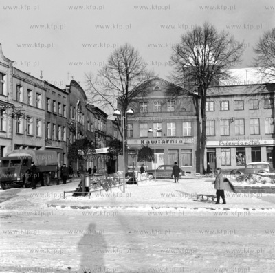 Rynek w Pucku na Kaszubach. ZAKAZ PUBLIKACJI W INTERNECIE....