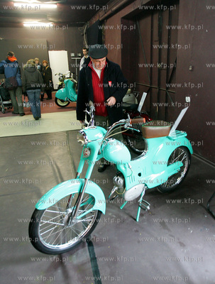 Muzeum Techniki i Komunikacji - Zajezdnia Sztuki w...