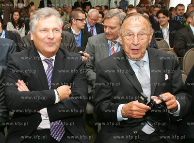 Szczecin. W hotelu Radisson odbywaly sie dzis II dni...