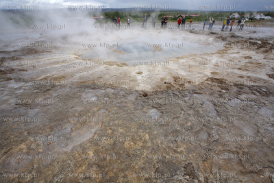 Islandia krajobraz wyspy, Geysir czerwic 2009r. fot.Stanislaw...