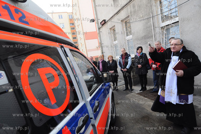 Dwie nowoczene karetki otrzymalo pogotowie ratunkowe...