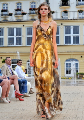 Grand Hotel w Sopocie. Pokaz mody Michala Starosta...