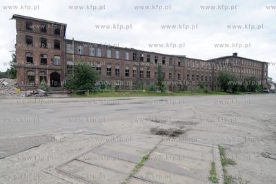 Jana z Kolna  - wyburzanie dawnego biura projektowego...