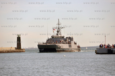 Gdynia. Miedzynarodowe manewry Baltops 2015 organizowane...