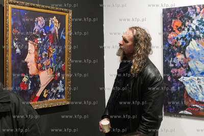 Wernisaż wystawy malarstwa Rity Staszulonok w Cosma...