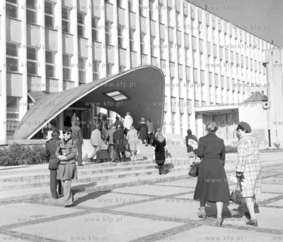 Sopot. Budynek Uniwersytetu Gdanskiego - Wydzial Ekonomi...