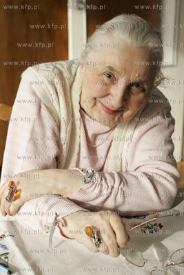 Lucyna Legut - Lucha - aktorka, malarka, pisarka. Na...