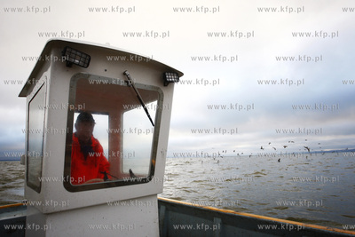 Zalew Wislany. Rybacy z Katow Rybackich Henryk Derkowski...