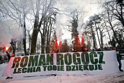 Cmentarz garnizonowy w Gdansku. Pogrzeb pilkarza i...