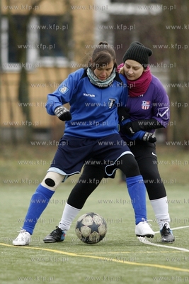 Gdansk Zaspa. Pilkarski turniej dzikich druzyn Do przerwy...