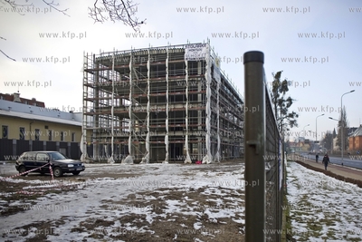 Tzw. Szkieletor przy ul. Słowackiego w Gdańsku, zmienia...