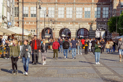 Weekend bez maseczek i z otwartymi ogródkami restauracji...