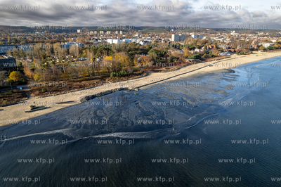 Refulacja plaży miejskiej w Sopocie, dzieki czemu...