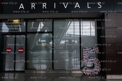 Gdańsk, Port Lotniczy im. Lecha Wałęsy. Z powodu...