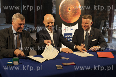 Podpisanie umowy pomiędzy Muzeum Gdańska oraz firmą...