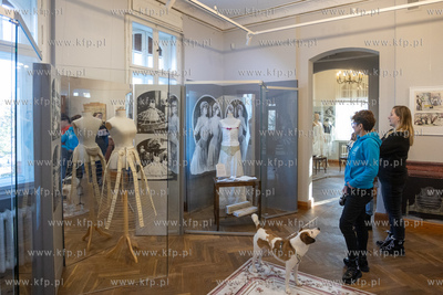 Muzeum Sopotu. Wystawa „Moda, której nie widać....